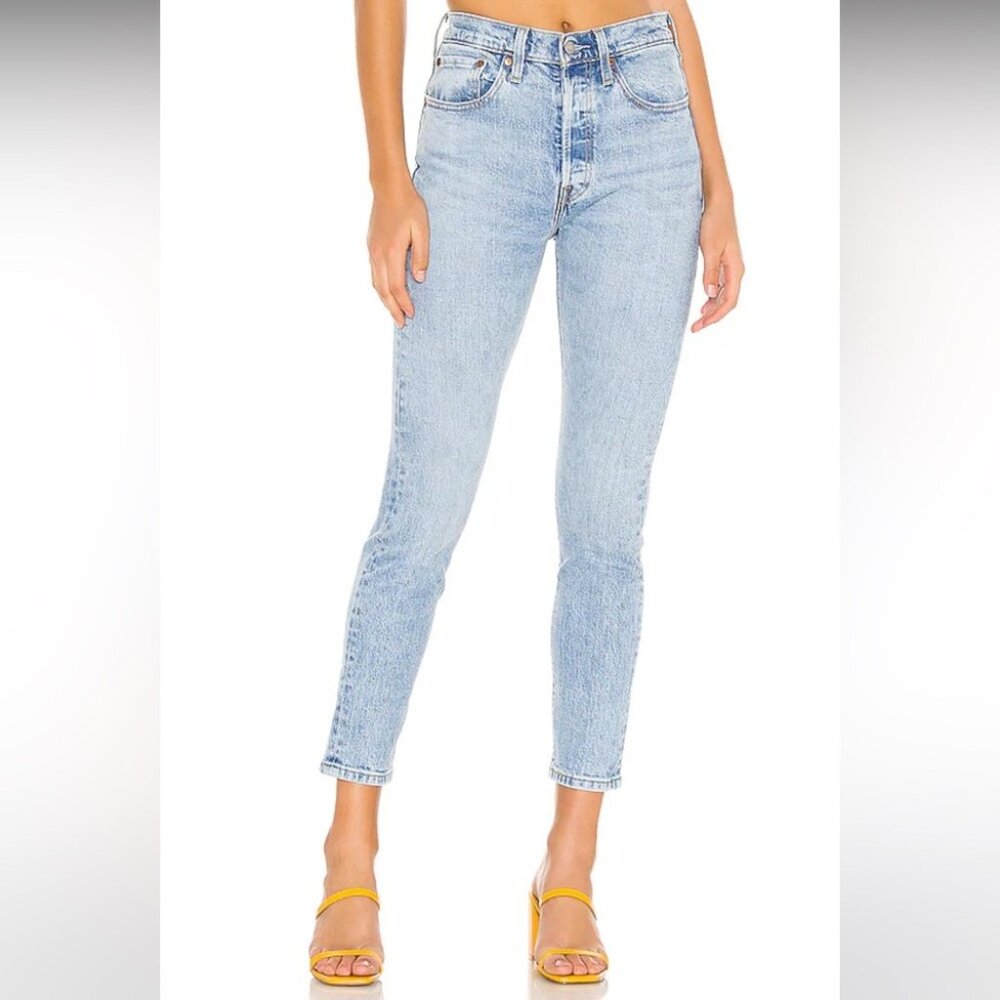 Levi 501 Skinny Jeans - size 26